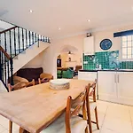 Cyv Vacation In Idyllic 3 Bedroom Apartament *