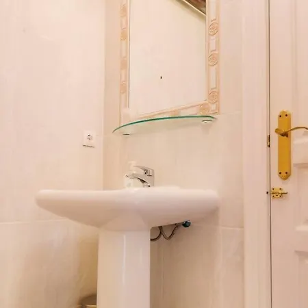 Cyv Vacation In Idyllic 3 Bedroom Appartement