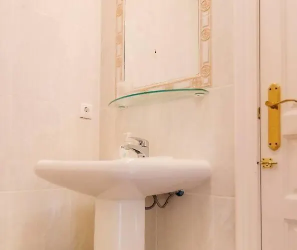 Cyv Vacation In Idyllic 3 Bedroom Apartment