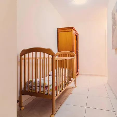 Апартаменты Cyv Vacation In Idyllic 3 Bedroom Фуэнхирола